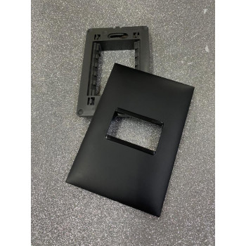 Placa P/1 Modulo Horizontal 4x2 - Pial Plus + Preto Placa P/1 Modulo Horizontal 4x2 - Pial Plus + Preto